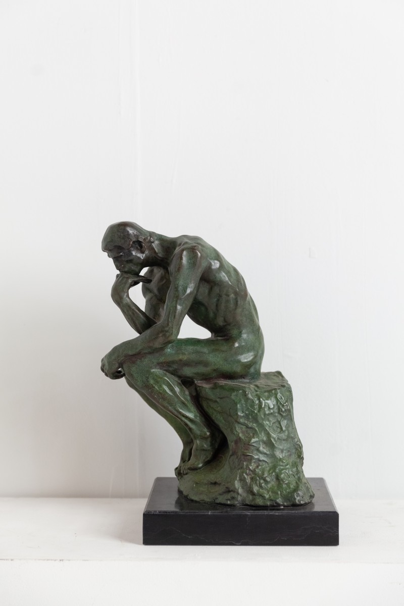 Figure of "the thinker" in bronze