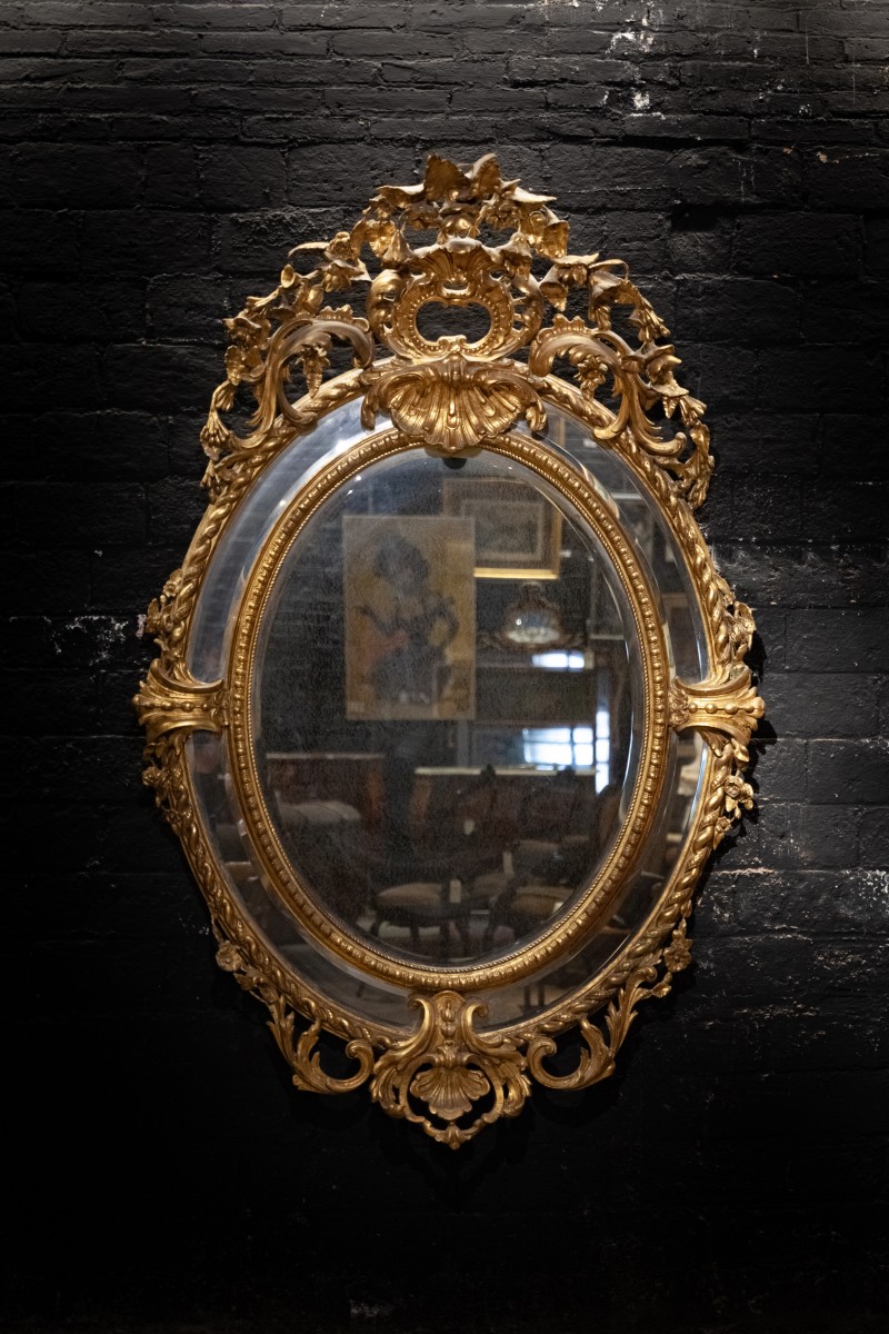 Oval mirror from the middle of the 19th century